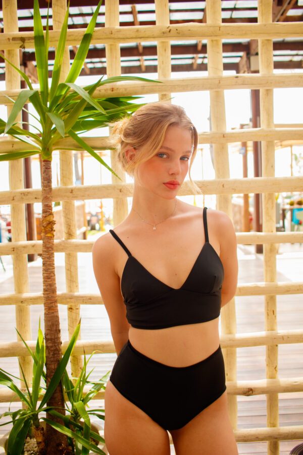 Biquínis Azul Brasil - Biquíni, Maiô, Wetsuit, Top, Saída de Praia